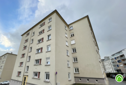 BREST : ravissant appartement t3/4 avec balcon, vue rade et dernier étage